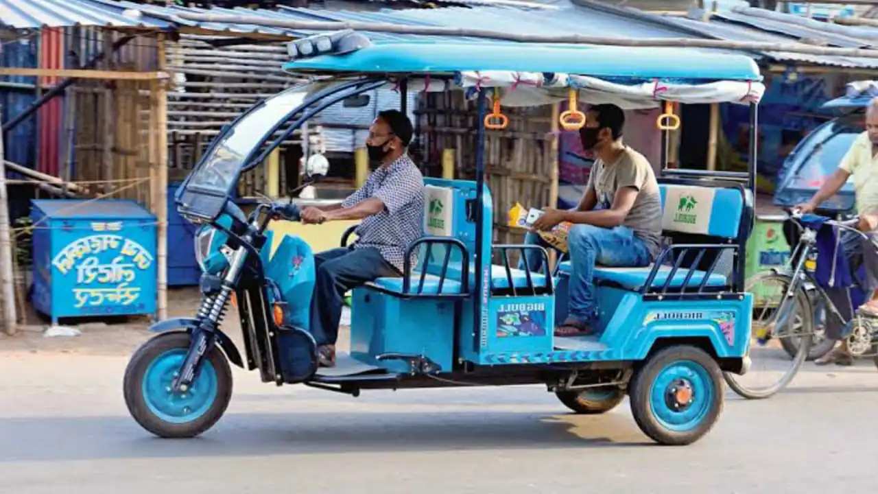District administration made new rules for Toto before Puja